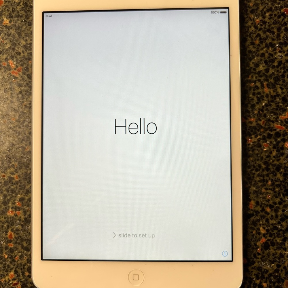 IPad first generation silver